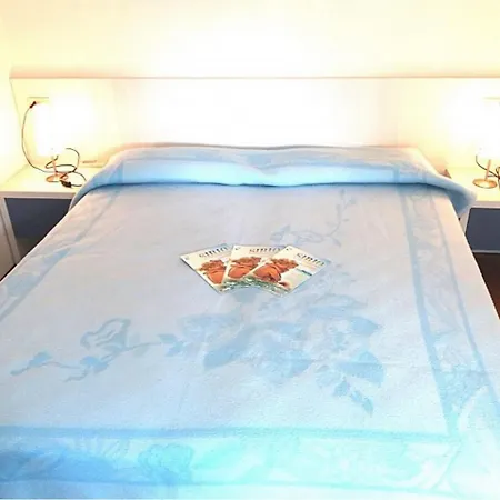 Διαμέρισμα In 35340 *